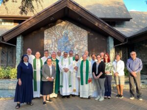 Les évêques concluent la retraite de l’équipe de rédaction continentale pour l’Amérique du Nord : porter dans notre prière la communion ecclésiale